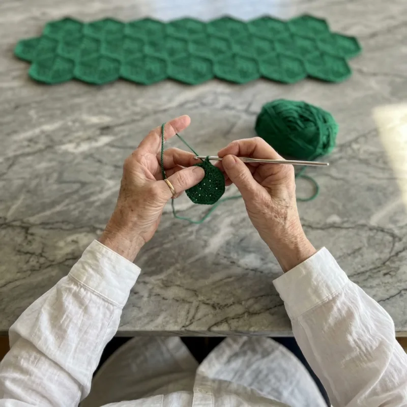 Evergreen Hexagon Christmas Table Runner Crochet Pattern step detail