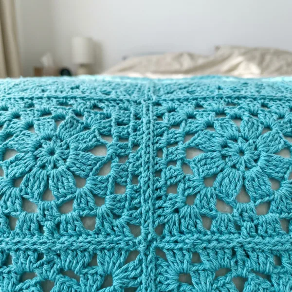 Turquoise Lace Flower Square Bed Cover Crochet Pattern